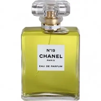 Chanel No 19 Eau de Parfum by Chanel bottle