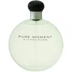 Pure Moment by Alfred Sung bottle