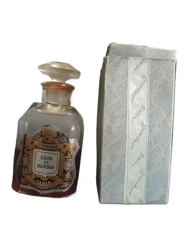 Cuir de Russie (1872) by Guerlain bottle