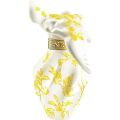 L'Air du Temps À Paris chez Antoinette Poisson by Nina Ricci bottle