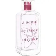 A Scent Soleil de Neroli by Issey Miyake bottle