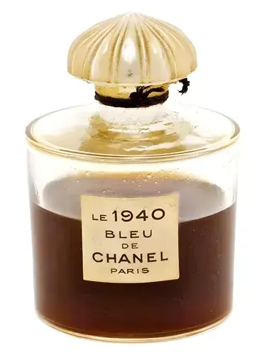Le 1940 Bleu de Chanel by Chanel bottle