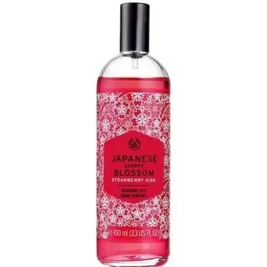 Japanese Cherry Blossom Strawberry Kiss by The Body Shop bottle