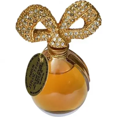 White Diamonds by Elizabeth Taylor bottle