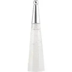 L'Eau D'Issey Une goutte sur un Petale by Issey Miyake bottle
