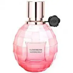 Flowerbomb La Vie En Rose 2016 by Viktor Rolf bottle
