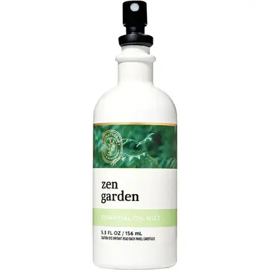 Gardenia by Bath & Body Works bottle