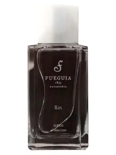 Rin by Fueguia 1833 bottle
