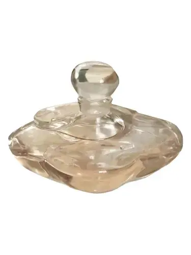 Camellia Superieur by Shiseido bottle