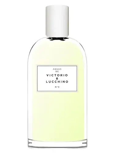 Nº 3 by Victorio Lucchino bottle