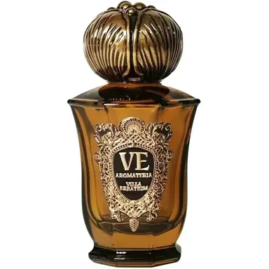 Dracula (2021) by Villa Erbatium bottle