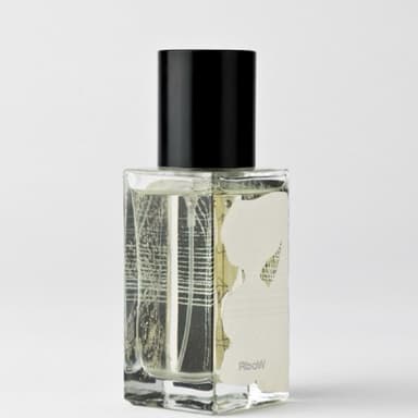 Case Study #8 - Lights on Objet by Rbow bottle